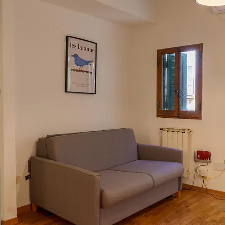 Central 1 Bedroom Apartment In The City Center-3