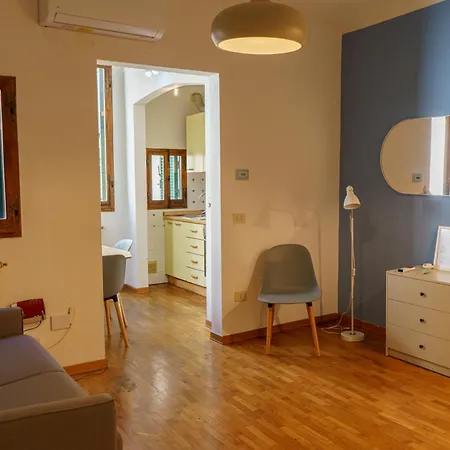 Central 1 Bedroom Apartment In The City Center-2